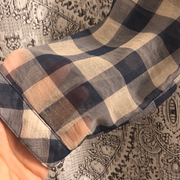 ✨3/$20✨Free People Cropped/Checkered Button Down - Picture 2 of 3